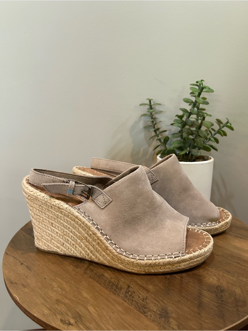 TOMS Women’s Taupe Suede Espadrille Wedge Sandals Size 11